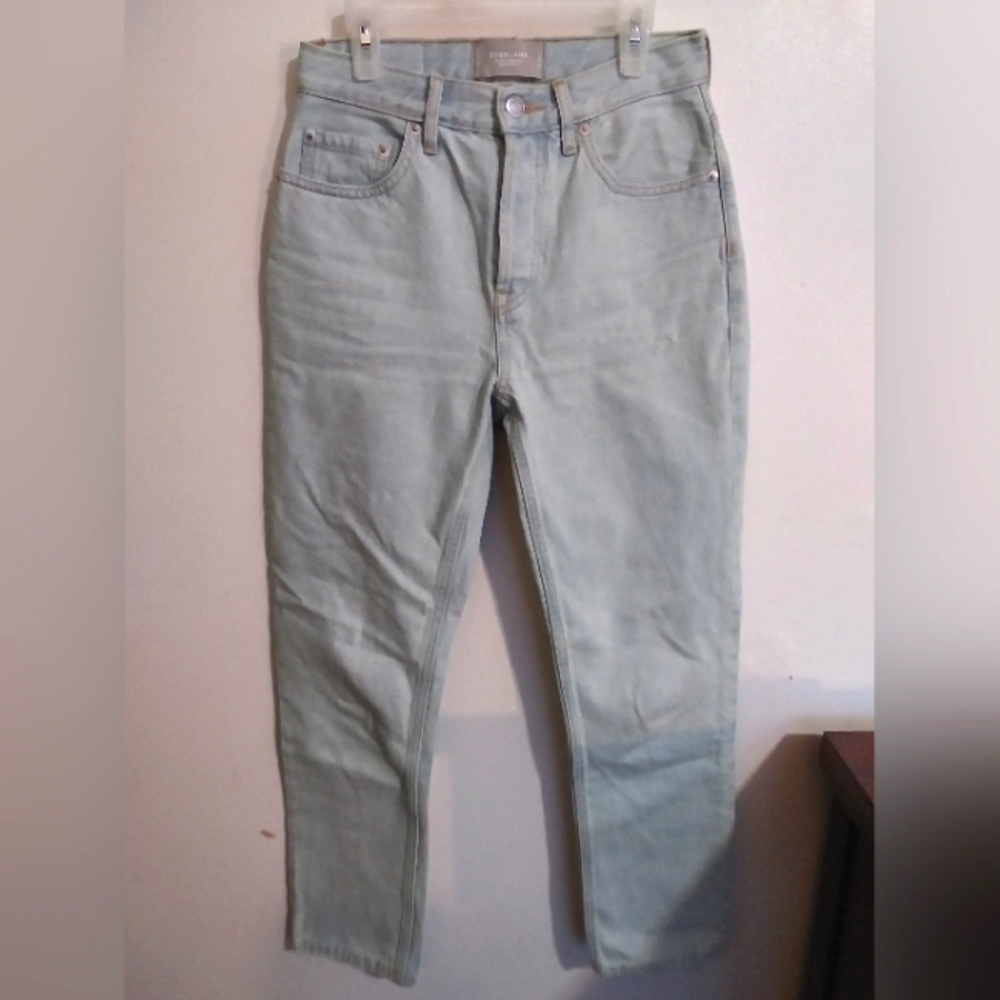 LIKE NEW Everlane 90's Cheeky Jean Crop Light Blue Wash size 24 100% Org. Cotton